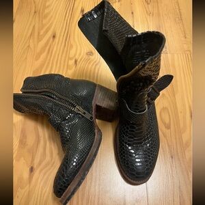 Freebird by Steven Black Snakeskin Combat Boots-Size 9
